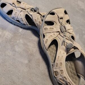 Ladies Clarks Privo Water Shoes Sandals Size 6.5 Cream Off-white EUC Summer Fun